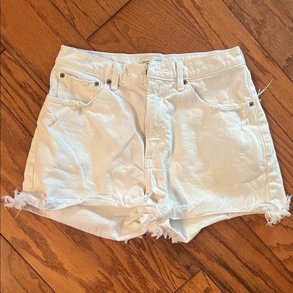 Abercrombie & Fitch Pants - Abercrombie White Distressed Denim Jean Shorts High Rise Curve Love Frayed 28/6
